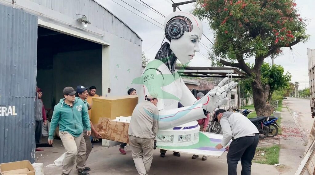 La Carroza “IA” rumbo a Resistencia para exhibirla en la “Feria del Libro”