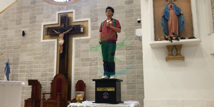 San Carlo Acutis, una imagen peregrina está en Las Breñas