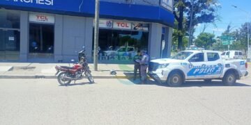 Choque entre dos motos dejó a una mujer con lesiones graves